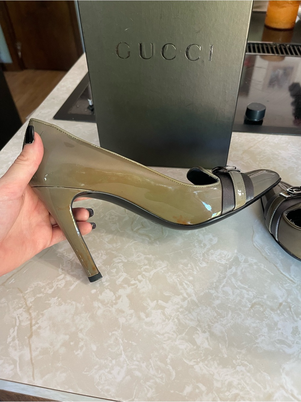 Gucci Patent Leather Buckle Pumps Heels Smoke Grey Gray Size 39B Italy Box flaw - Picture 8 of 15